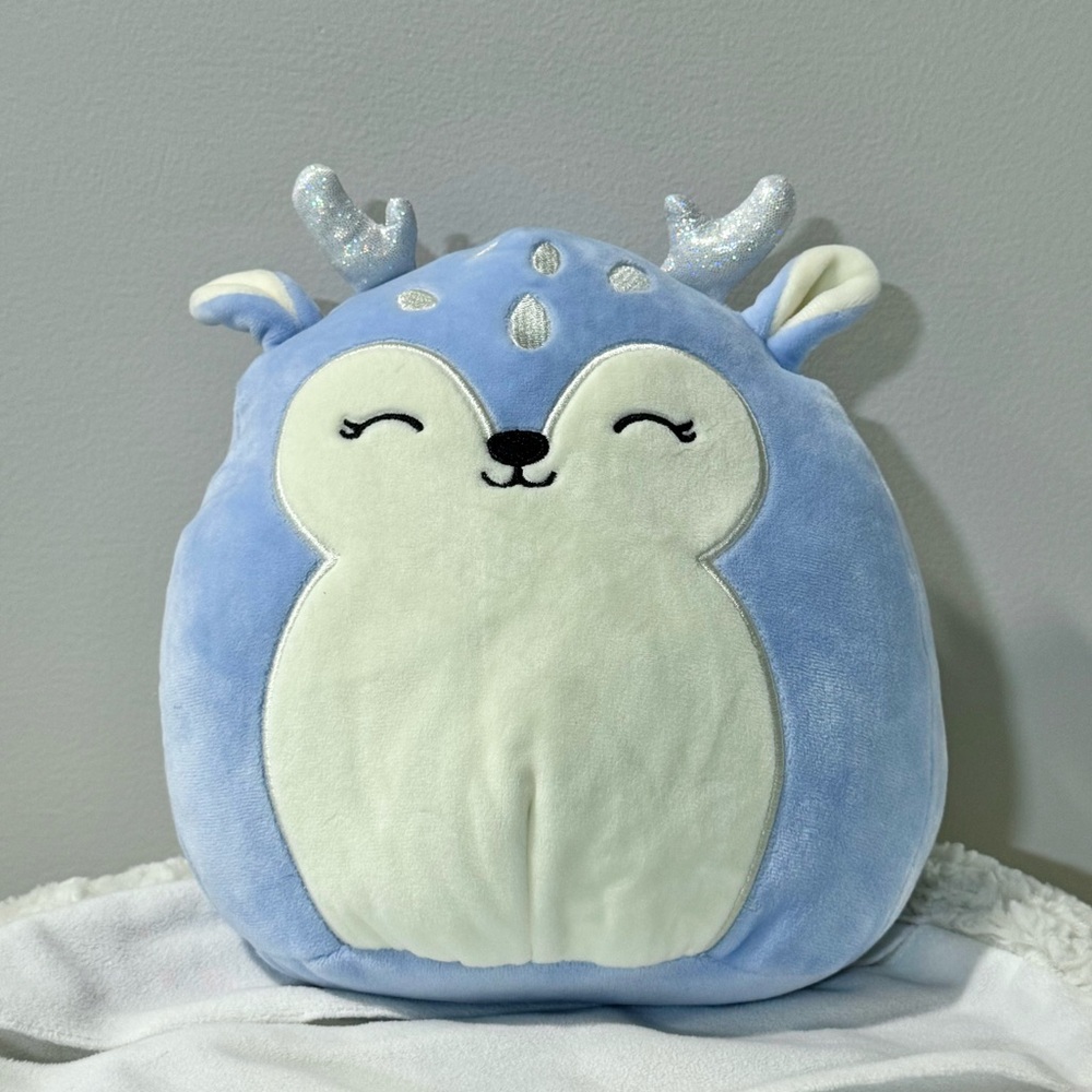 SQUISHMALLOWS Farryn the Purple Fawn